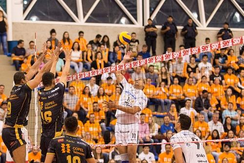 Equipe paranaense volta a entrar em quadra pela Superliga nesta sexta-feira (15) / Foto: José Tramontin/Ponta Grossa Caramuru